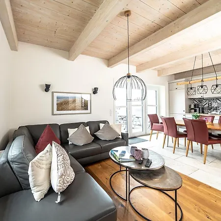 Reetgedecktes Wohlfuehlhaus Nordseeloft 98b Mit Sauna Und Kamin Дом отдыха