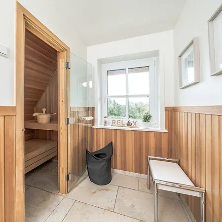 Дом отдыха Reetgedecktes Wohlfuehlhaus Nordseeloft 98b Mit Sauna Und Kamin