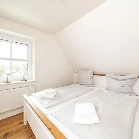 Дом отдыха Reetgedecktes Wohlfuehlhaus Nordseeloft 98b Mit Sauna Und Kamin *