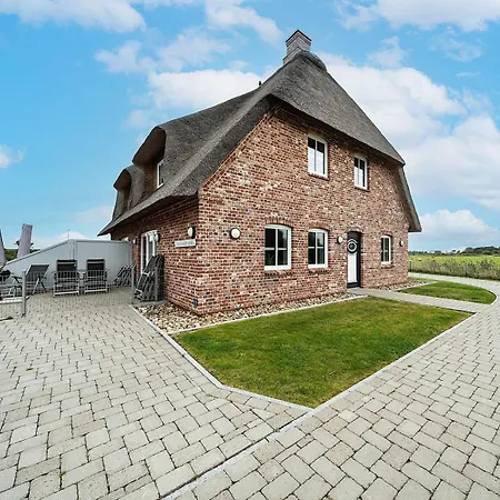 Дом отдыха Reetgedecktes Wohlfuehlhaus Nordseeloft 98b Mit Sauna Und Kamin Дагебюлль