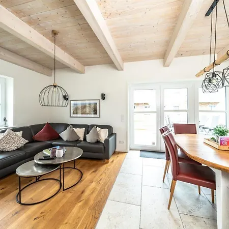 Reetgedecktes Wohlfuehlhaus Nordseeloft 98b Mit Sauna Und Kamin *