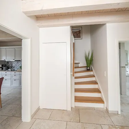 Дом отдыха Reetgedecktes Wohlfuehlhaus Nordseeloft 98b Mit Sauna Und Kamin