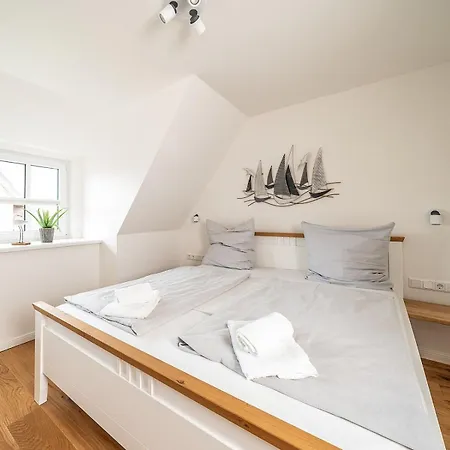 Reetgedecktes Wohlfuehlhaus Nordseeloft 98b Mit Sauna Und Kamin * Дагебюлль